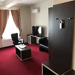 Aranytal Panzio 4* Komárom