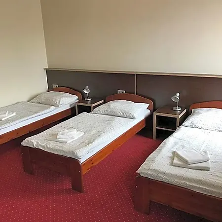 Aranytal Panzio 4* Komárom